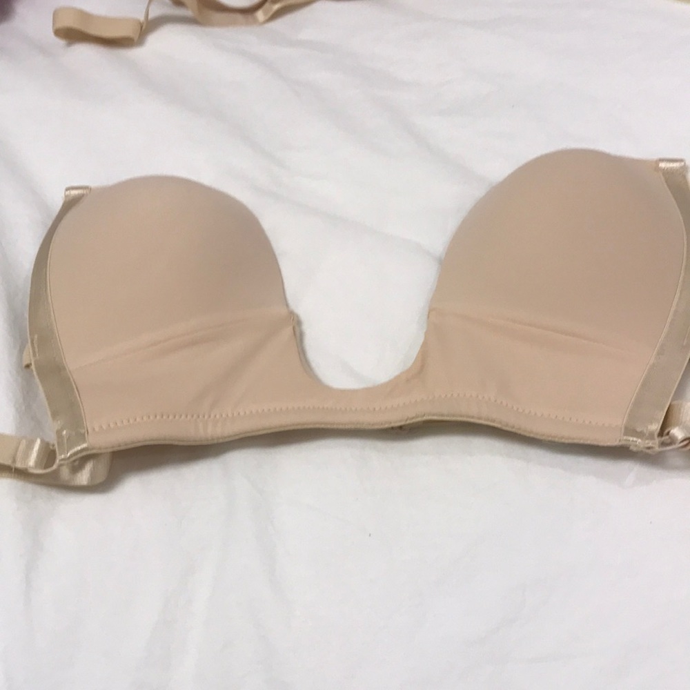 Convertible low back plunge bra
